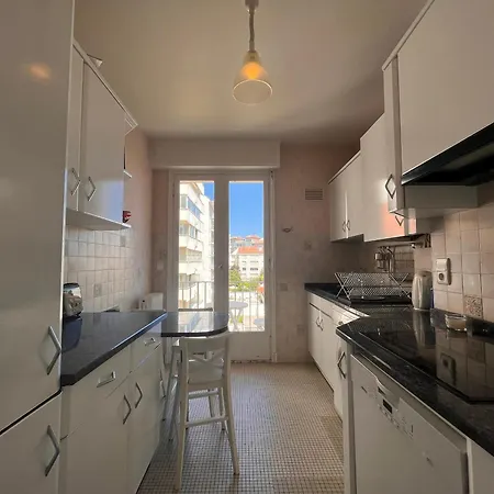 Lumineux, Proche Plage, Balcon, Parking, Wifi - Fr-1-239-962 Apartment