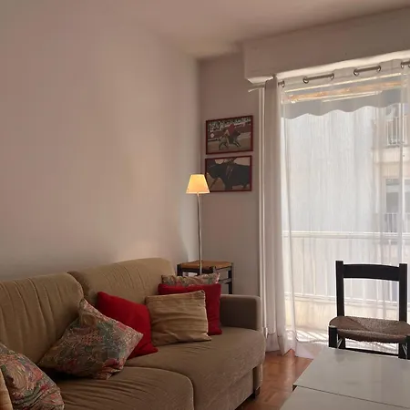 Lumineux, Proche Plage, Balcon, Parking, Wifi - Fr-1-239-962 Apartment *